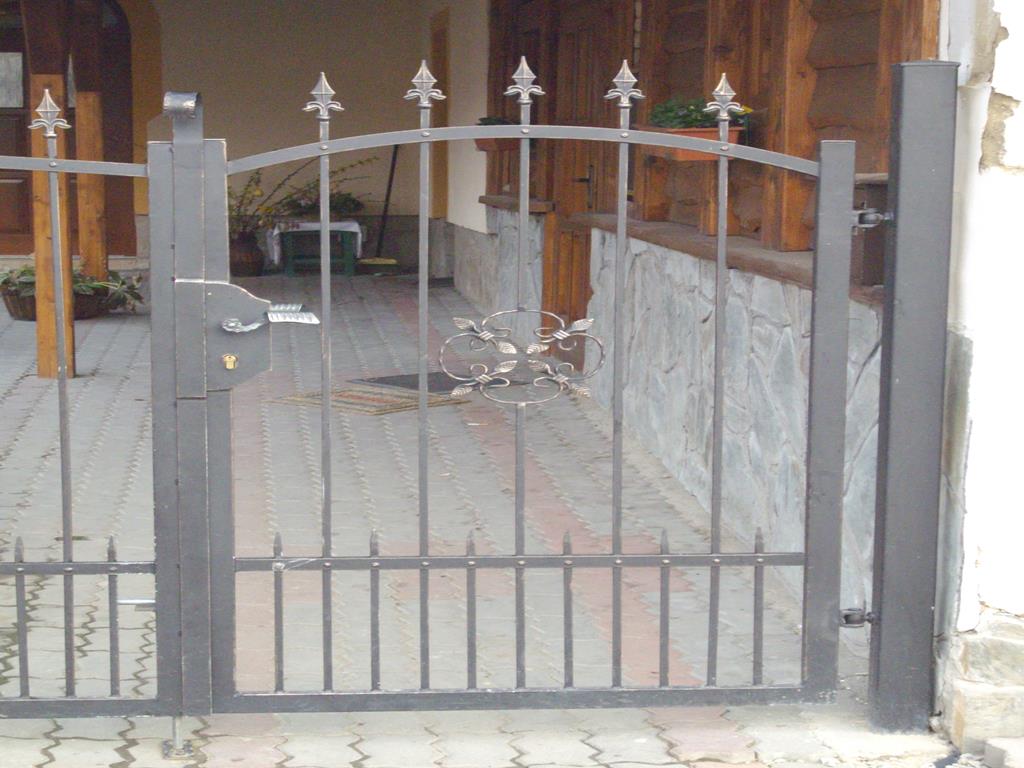 Posuvné brány, posuvná brána